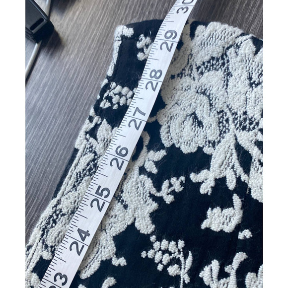 7 for all Mankind Black & White Floral Stretch Jean Leggings - Picture 10 of 13